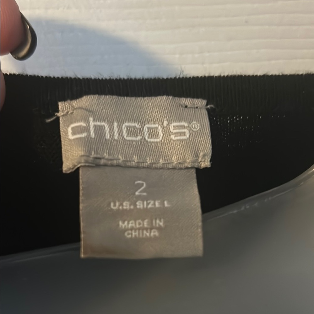 Chico’s Black Crew Neck Long Sleeve Sweater. - Picture 3 of 5